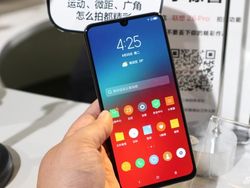 Penampakan Lenovo Z6 Pro, Ponsel Gahar Punya 5 Kamera