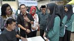 Pengobatan Gratis di HUT Emas Bank Mega