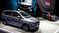 Ajang Indonesia International Motor Show (IIMS) 2019 jadi tempat Wuling Motors Indonesia merilis harga Wuling Cortez CT dan Confero S ACT, Jakarta, Kamis (25/4/2019).