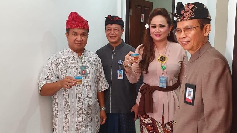 Tes Urine Mendadak, Seluruh Pegawai PN Gianyar Bebas Narkoba Tes Urine Mendadak, Seluruh Pegawai PN Gianyar Bebas Narkoba