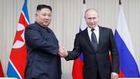 Putin juga berharap pertemuan ini bisa membahas peningkatan hubungan ekonomi kedua negara. Sergei Ilnitsky/Pool via Reuters.