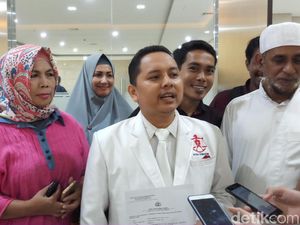 Eggi Sudjana Disarankan Minta Maaf ke Jokowi-Rakyat, Pengacara: Lebay!