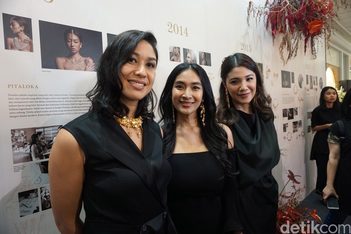 Brand perhiasan Tulola didirikan oleh Happy bersama teman dekatnya, Dewi Sri Luce Rusna.Foto: Daniel Ngantung/Wolipop Brand perhiasan Tulola didirikan oleh Happy bersama teman dekatnya, Dewi Sri Luce Rusna.Foto: Daniel Ngantung/Wolipop
