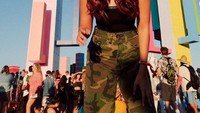Ini saat dia berada di Coachella, California. (lizasoberano/Instagram)
