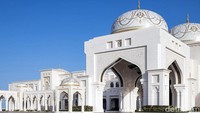 Inilah Qasr Al Watan, Istana Kepresidenan Abu Dhabi. Kini, beberapa ruangan di istana mewah ini bisa dikunjungi oleh turis. (Qasr Al Watan)