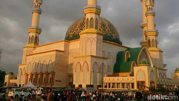 Masjid Hubbul Wathan Mataram