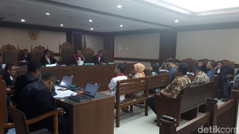 Sidang Suap Dana Hibah, Menpora Diberi Kode Mr X dalam Telepon Sidang Suap Dana Hibah, Menpora Diberi Kode Mr X dalam Telepon