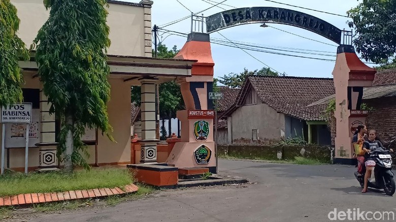 PDAM akan Cek Air yang Diduga Jadi Penyebab Warga Magetan Gatal-gatal PDAM akan Cek Air yang Diduga Jadi Penyebab Warga Magetan Gatal-gatal