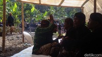 Usai acara ritual puncak unggahan, biasanya akan dilangsungkan rikat akhir membersihkan lokasi makam Ki Bonokeling. Setelah itu mereka akan pulang ke rumah masing-masing untuk menanti datangnya bulan suci Ramadan.