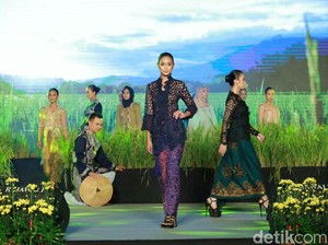 Banyuwangi Tumbuhkan Bibit Desainer Muda dengan Festival Kebaya