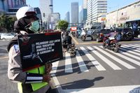 Polda Metro Jaya Sosialisasikan Tilang Elektronik. 