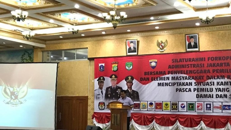 Ketua KPU Jakbar Cerita Dimaki karena Salah Input Data Ketua KPU Jakbar Cerita Dimaki karena Salah Input Data