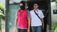 Ramyadjie ditangkap polisi di sebuah apartemen di kawasan Sudirman, Jakarta Pusat, pada 26 Februari 2019.