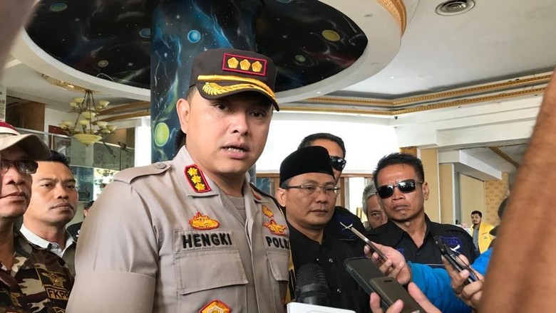 Polisi Dalami Motif Penyerangan Posko FBR di Jakarta Barat Polisi Dalami Motif Penyerangan Posko FBR di Jakarta Barat