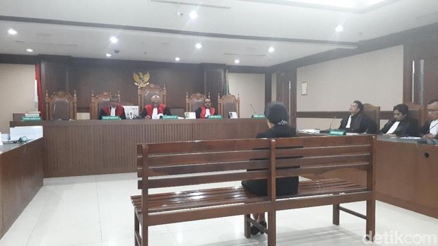  Hakim Pengadilan Negeri (PN) Medan Merry Purba dituntut 9 tahun penjara, denda Rp 350 juta subsider 3 bulan kurungan.