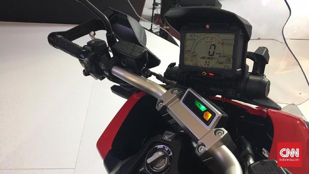 Panel informasi Honda X-ADV