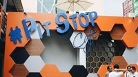 Inilah Pit Stop Cafe, tempat nongkrong kekinian di kawasan pelabuhan di Tanjung Priok. Traveler bisa nongkrong di sini akhir pekan ini. (dok. IPCC)