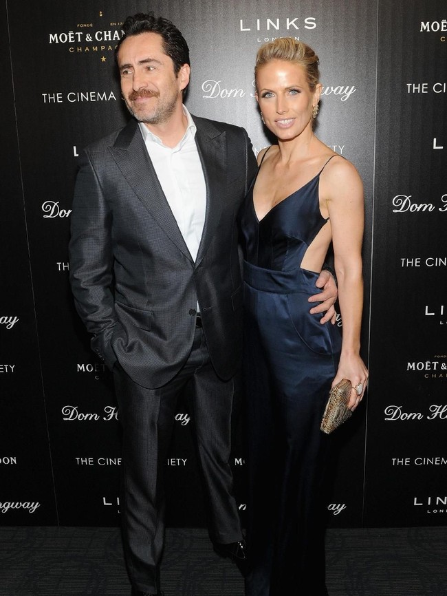Demian adalah aktor asal Meksiko yang pernah main film The Nun. Dia pun pernah dinominasikan Oscars saat membintangi film A Better Life di 2011.  Foto: Getty Images