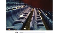 Unggahan itu pun tuai banyak komentar. Banyak yang mengaitkan meninggalkan sampah dalam ruang bioskop dengan kinerja petugas bioskop. Foto: Instagram @makassarinfo