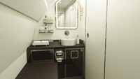 Karena akan terbang pada awal 2021, pesawat baru ini hanya ditampilkan dengan kabin terluas dan tertinggi di kelasnya. Tak lupa, ada fasilitas toilet dan area lounge yang luas pula (Four Seasons/CNN Travel)