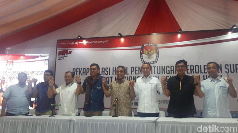 Datangi KPU, BPN Prabowo Pantau Server Hingga Tanya Dugaan Kecurangan Datangi KPU, BPN Prabowo Pantau Server Hingga Tanya Dugaan Kecurangan