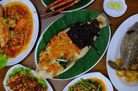 Gurih Sedap Aneka Seafood khas Makassar Ada di 5 Resto Terkenal Ini