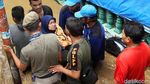 Terobos Banjir, Warga Kampung Melayu Mulai Mengungsi
