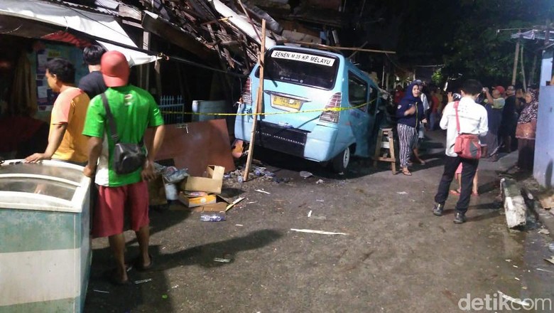 Pemilik Rumah yang Roboh di Johar Baru Ditetapkan sebagai Tersangka Pemilik Rumah yang Roboh di Johar Baru Ditetapkan sebagai Tersangka