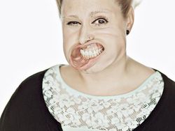 Aneh dan Kocak, Foto Portrait Angin Super Kencang