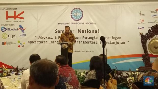Saat Menko Darmin Harus Turun Tangan Urus Tiket Pesawat