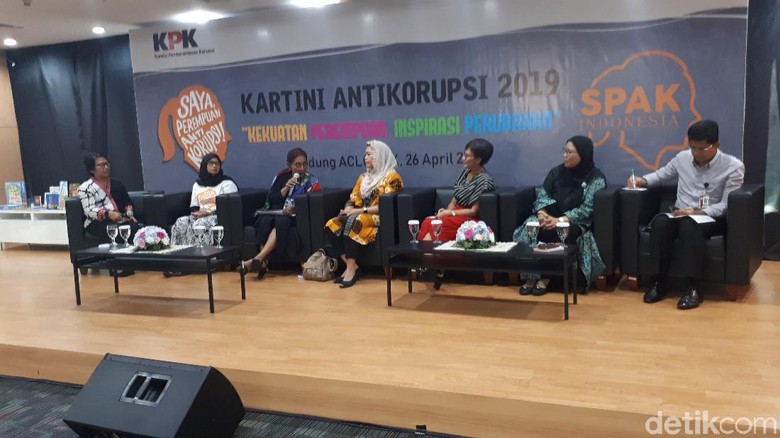 Cegah Korupsi, Menteri Susi Teladani Ibu-ibu Nelayan Pangandaran Cegah Korupsi, Menteri Susi Teladani Ibu-ibu Nelayan Pangandaran