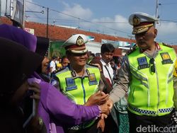 Polisi Soroti Pasar Tumpah di Jalur Mudik Selatan Jabar-Jateng
