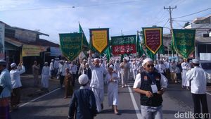 Jelang Ramadan, Ribuan Peziarah Putihkan Palembang