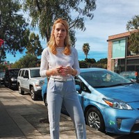 Salah satu tips bisnis dari Alix adalah selalu belajar dari kesalahan. Aku selalu menyimpan sebuah buku (untuk mencatat) kesalahan-kesalahan, ujarnya. Foto: Instagram @alixpeabody