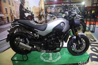 Benelli Leoncino 500. 