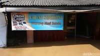 Selain menggenangi Kelurahan Balekambang, wilayah lainnya yang juga tergenang yakni, Kelurahan Bidara Cina dengan ketinggian air 35 cm, Kelurahan Cawang dengan ketinggian air 30-100 cm dan Kelurahan Kampung Melayu dengan ketinggian air 40-80 cm.