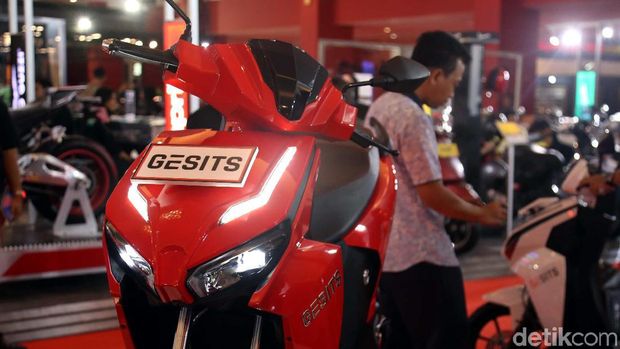 Gesits dipamerkan di arena IIMS 2019