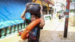 Terobos Banjir, Warga Kampung Melayu Mulai Mengungsi