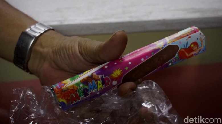 Ini Pengakuan Penjual Permen Cokelat Diduga Beracun di Pekalongan Ini Pengakuan Penjual Permen Cokelat Diduga Beracun di Pekalongan