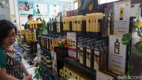 Inilah Big Bee Farm, tempat sekaligus peternakan yang menjual aneka olahan madu di Pattaya, Thailand (Shinta/detikcom)