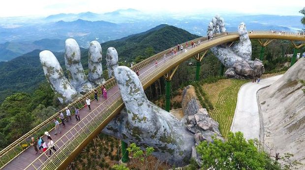 Golden Bridge Vietnam