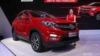 DFSK merilis Glory 560 dengan konfigurasi daya 1.5T dan 1.8L yang didukung oleh model eksterior yang sporty, tangguh serta interior yang nyaman dengan material lembut nan premium.