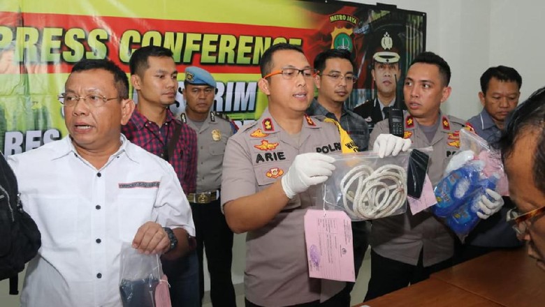 Pembunuhan di Sawah Besar, Dian WA Istri Akui Pembunuh Sebelum Bakar Diri Pembunuhan di Sawah Besar, Dian WA Istri Akui Pembunuh Sebelum Bakar Diri