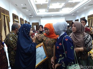 Pemprov Jatim Santuni Keluarga 53 Petugas Pemilu yang Meninggal