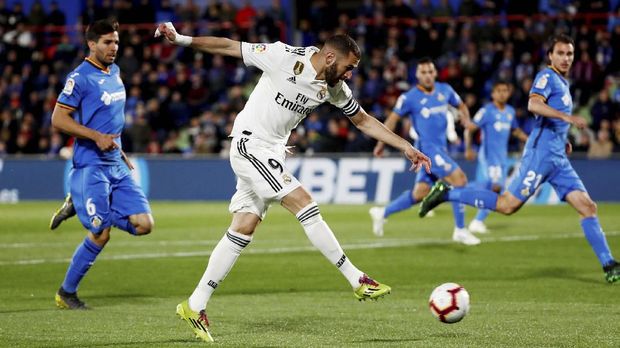 Real Madrid terlalu bergantung pada Karim Benzema untuk mencetak gol saat ini.