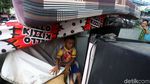Mengungsi Sejak Subuh, Anak-anak Terlelap di Bawah Flyover