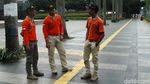 Dijaga Petugas, PKL di Trotoar Sudirman-Thamrin Libur