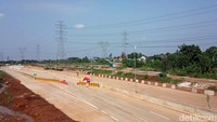 detikFinance mencoba menelusurinya, dari pantauan yang dilakukan pada Jumat (26/4/2019), konstruksi jalan tol baru sampai Krukut. Kurang lebih sekitar 2,5 km jalan tol sudah selesai dibangun.