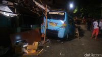 Lurah: Rumah yang Roboh di Tanah Tinggi Tiga Lantai Tak Ada Izin