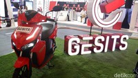 Namun, khusus di IIMS 2019, Motor Listrik Gesits mendapat diskon sebesar Rp 1.450.000 menjadi Rp 23.500.000.